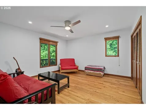 1515 S Radcliffe Court Portland OR 97219