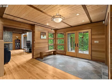 1515 S Radcliffe Court Portland OR 97219
