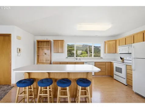1841 N Miller Street Rockaway Beach OR 97136