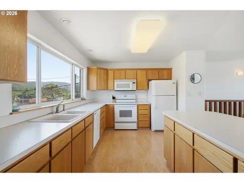 1841 N Miller Street Rockaway Beach OR 97136