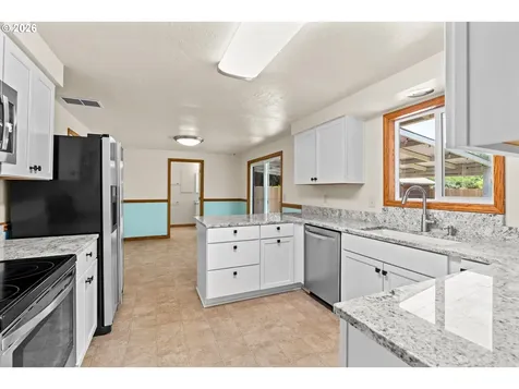 1716 Parnell Drive Eugene OR 97404