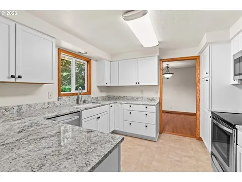 1716 Parnell Drive Eugene OR 97404