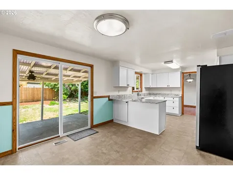 1716 Parnell Drive Eugene OR 97404