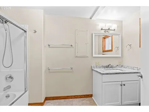 1716 Parnell Drive Eugene OR 97404