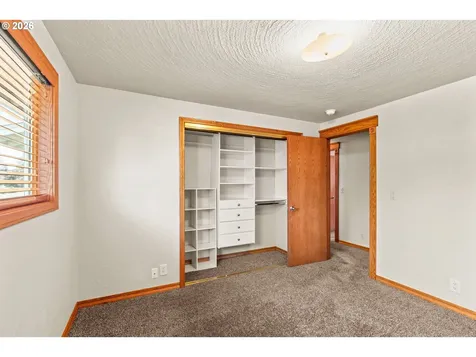 1716 Parnell Drive Eugene OR 97404