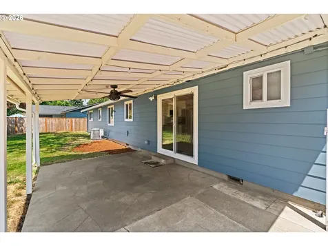 1716 Parnell Drive Eugene OR 97404