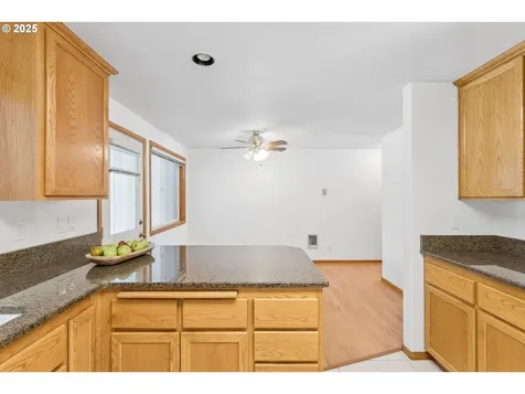 3909 Spruce Street Florence OR 97439