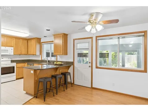 3909 Spruce Street Florence OR 97439