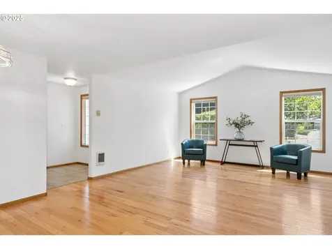 3909 Spruce Street Florence OR 97439