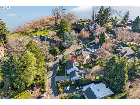 11511 S Riverwood Road Portland OR 97219