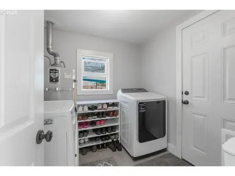 622 SE 111th Avenue Portland OR 97216