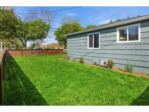 622 SE 111th Avenue Portland OR 97216