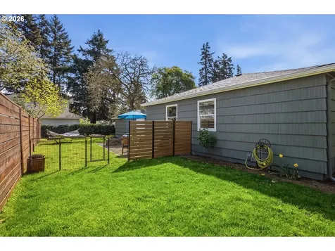 622 SE 111th Avenue Portland OR 97216