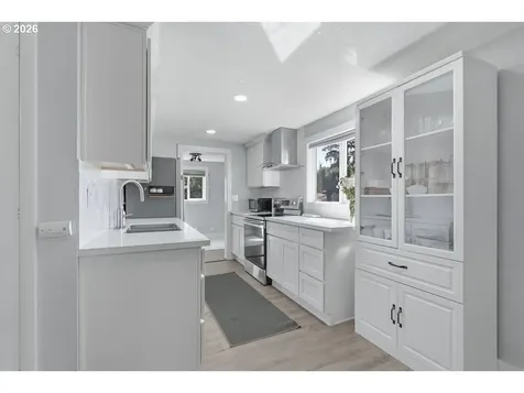 622 SE 111th Avenue Portland OR 97216