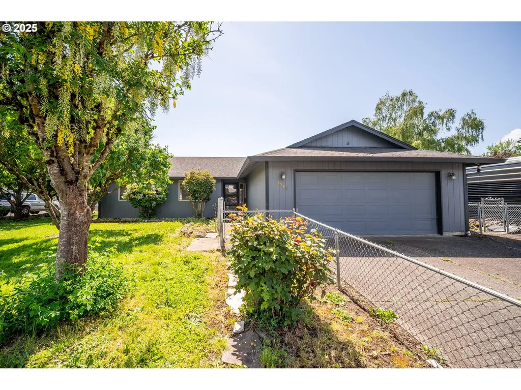 4089 A Loop Washougal WA 98671