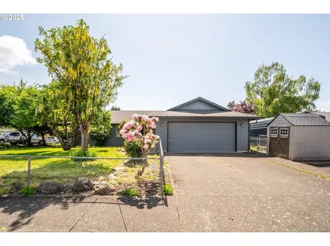 4089 A Loop Washougal WA 98671