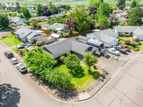 4089 A Loop Washougal WA 98671