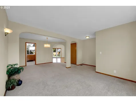 3575 Preston Street Eugene OR 97401