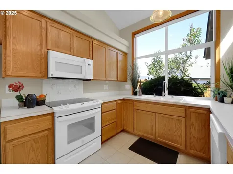 3575 Preston Street Eugene OR 97401