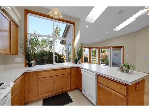 3575 Preston Street Eugene OR 97401