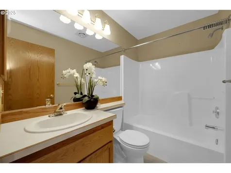 3575 Preston Street Eugene OR 97401