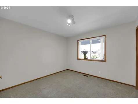3575 Preston Street Eugene OR 97401
