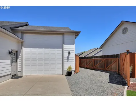 3575 Preston Street Eugene OR 97401
