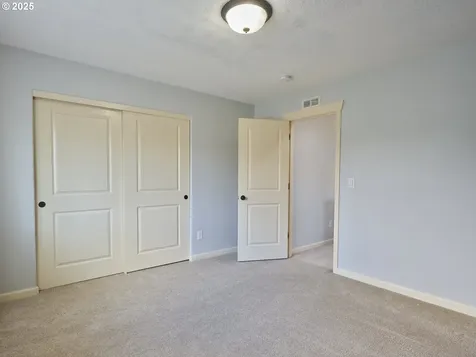 10518 NE 21st Court Vancouver WA 98686