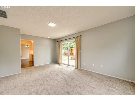 307 NE 117th Avenue Vancouver WA 98684