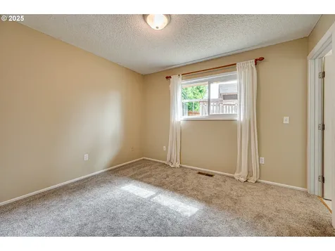 307 NE 117th Avenue Vancouver WA 98684
