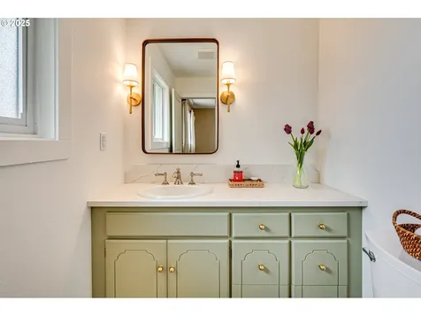 307 NE 117th Avenue Vancouver WA 98684