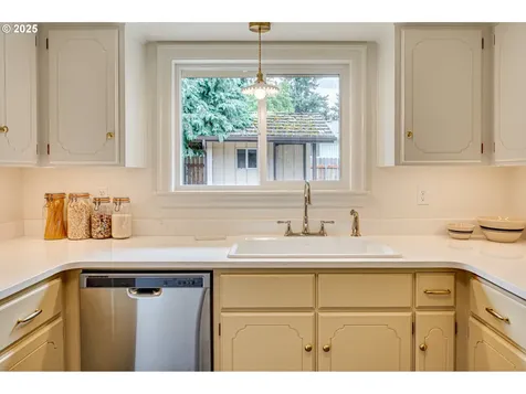 307 NE 117th Avenue Vancouver WA 98684