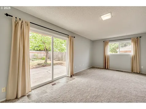 307 NE 117th Avenue Vancouver WA 98684