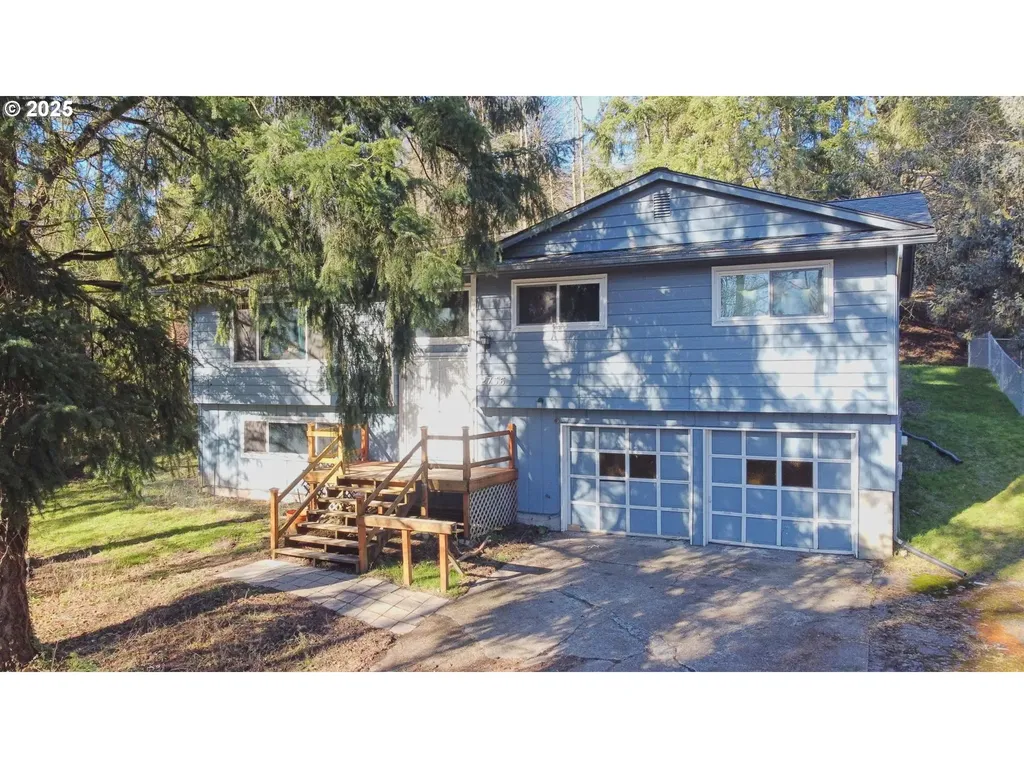2756 Columbia Heights Road Longview WA 98632