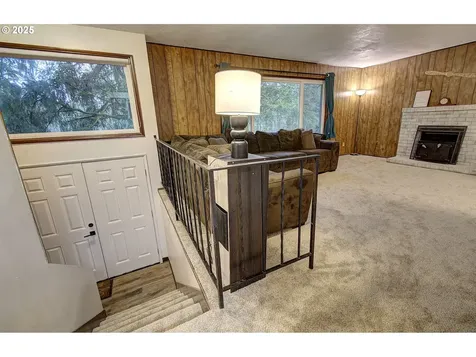 2756 Columbia Heights Road Longview WA 98632