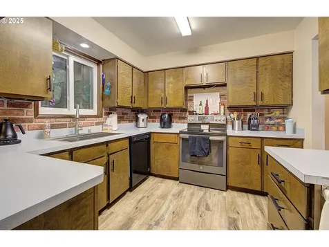 2756 Columbia Heights Road Longview WA 98632