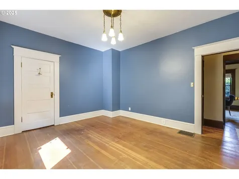 2314 NE Flanders Street Portland OR 97232