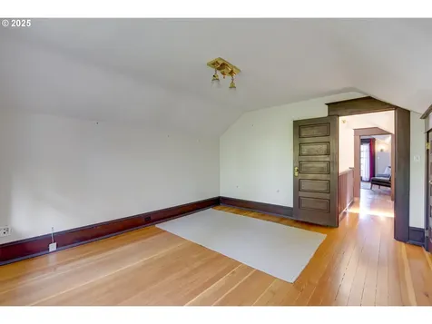 2314 NE Flanders Street Portland OR 97232