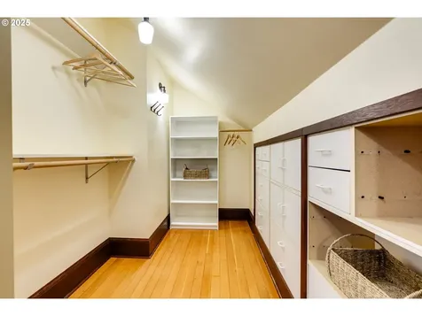 2314 NE Flanders Street Portland OR 97232