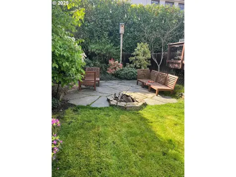 2314 NE Flanders Street Portland OR 97232