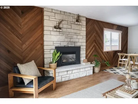 14425 NE Alton Street Portland OR 97230