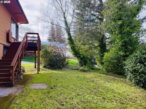 510 E 4th Street Coquille OR 97423