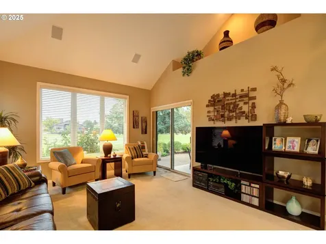 4618 NW Brassie Place Portland OR 97229
