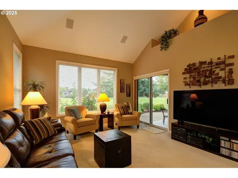 4618 NW Brassie Place Portland OR 97229