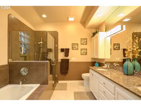 4618 NW Brassie Place Portland OR 97229