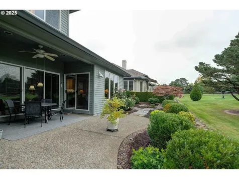 4618 NW Brassie Place Portland OR 97229