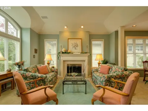 4618 NW Brassie Place Portland OR 97229