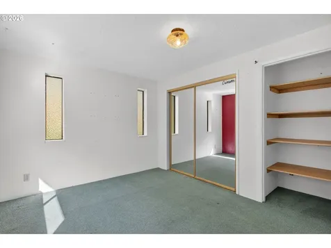 16091 S Clackamas River Drive Oregon City OR 97045
