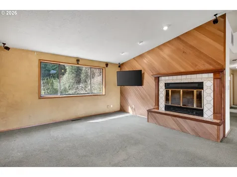 16091 S Clackamas River Drive Oregon City OR 97045