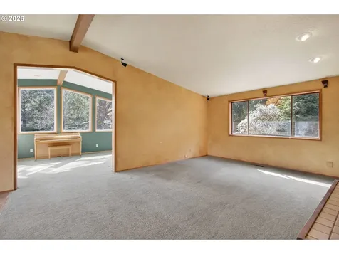 16091 S Clackamas River Drive Oregon City OR 97045